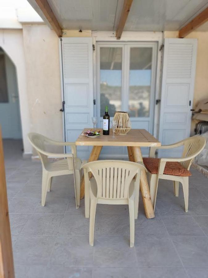 Woodstone Studios & Apartments Santorini Pýrgos Eksteriør billede